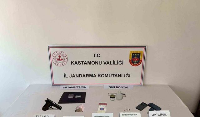 Kastamonu’da Şüpheli Araçlarda 61 Bin Hap Ele Geçirildi