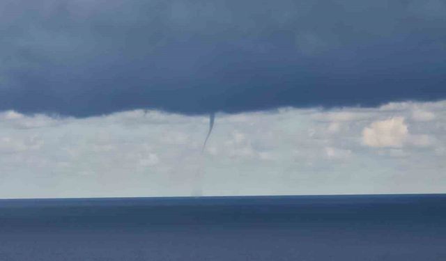 Zonguldak açıklarında art arda hortumlar görüldü