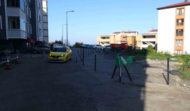 Kamulaştırma bedeli ödenmeyince arazi çitle kapatıldı