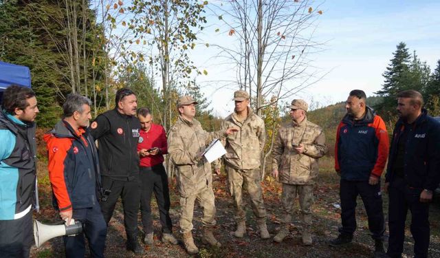 Kayıp anne ve oğlunu arama çalışmaları devam ediyor