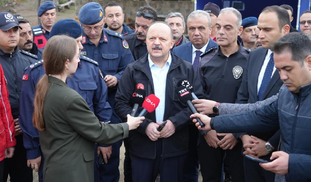 Kayıp anne ve oğlunu bulmak için 100’den fazla ekip sahada