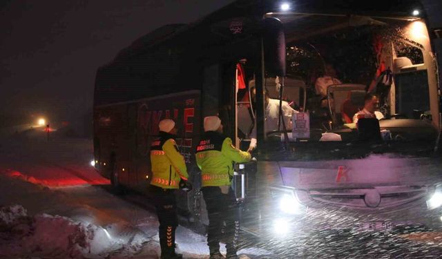 Kastamonu’da yoğun kar hayatı olumsuz etkiledi