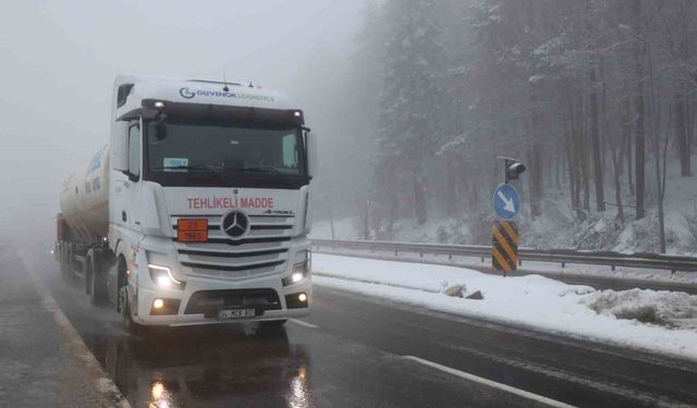Bolu Dağı'nda görüş mesafesi 30 metreye düştü
