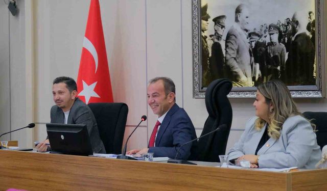 Tanju Özcan’ın kar duası mecliste konuşuldu