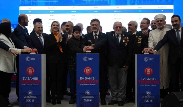 Kastamonu’da 2 bin 380 sosyal konut için kura çekildi