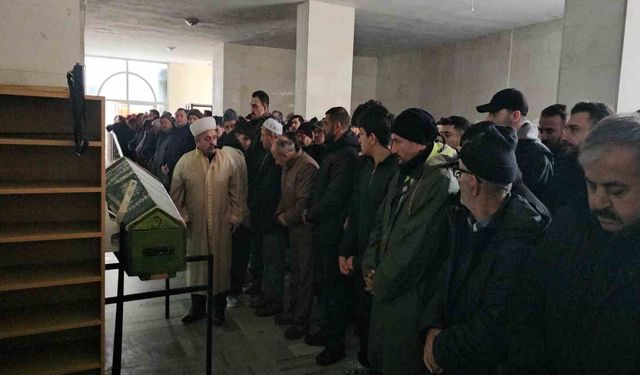 Pompalı tüfekle öldürülen genç toprağa verildi