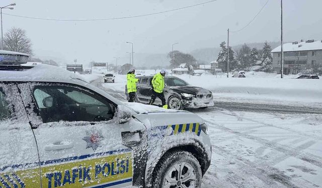 TEM ve D-100'ün Bolu geçişi ağır taşıt trafiğine kapatıldı