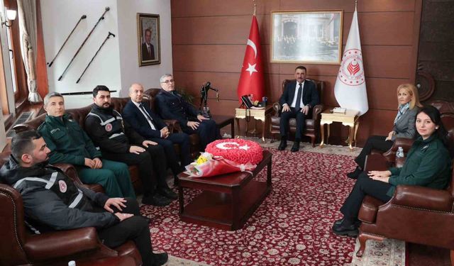 Vali Hacıbektaşoğlu, gümrük personelini kabul etti
