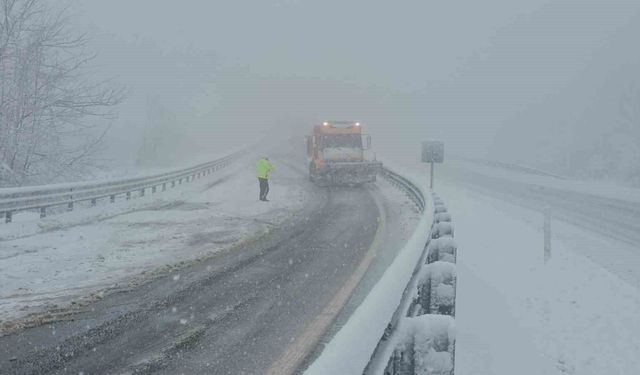 Zonguldak-Ereğli yolunda sürücülere kar engeli