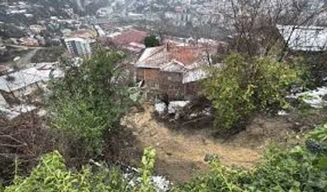 Zonguldak’ta heyelan sonrası onarım çalışması başladı