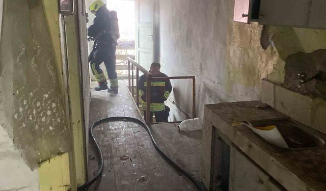 Boş evde çıkan yangın büyümeden söndürüldü