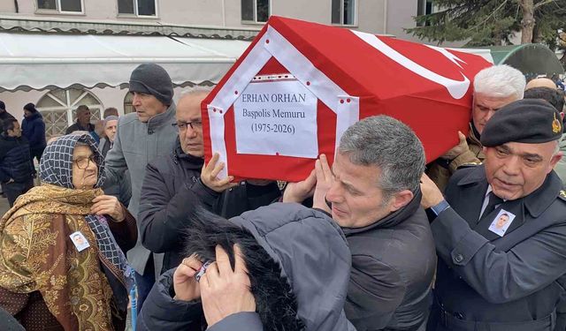 Kalp krizine yenik düşen polis memuru dualarla uğurlandı