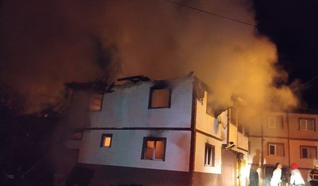 Kastamonu’da elektrik kontağı yangına neden oldu