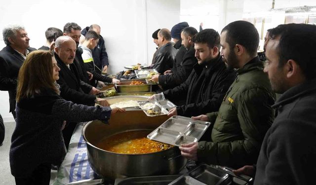 Taşköprü Belediyesi iftar çadırında yüzlerce kişi buluştu