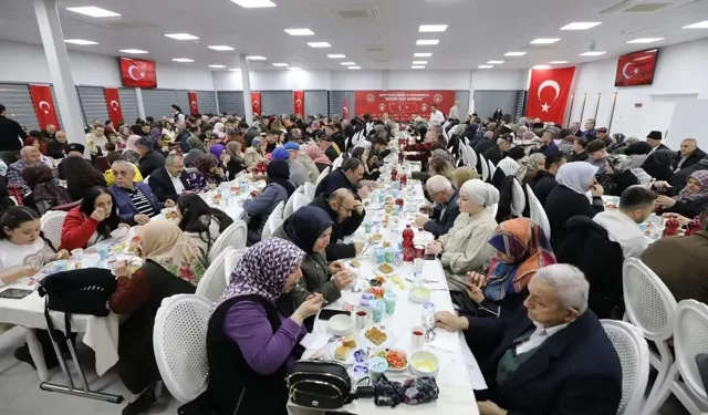 Valilikten anlamlı iftar: Şehit aileleri unutulmadı