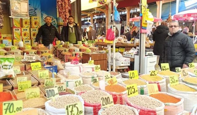 Devrek Pazarı Ramazanla canlandı