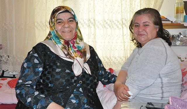 Yalnız yaşayan yaşlı kadın komşuların desteğiyle hayata tutunuyor