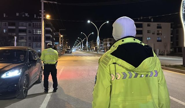 Trafikte sıkı denetim: 3 Bin 789 sürücüye ceza