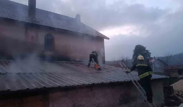 Halk ekmek fırınında çıkan alevler söndürüldü