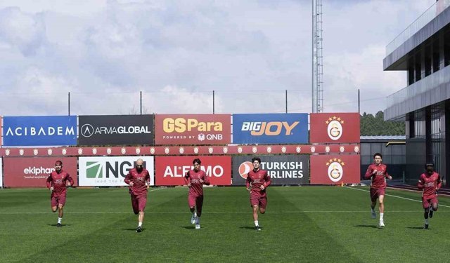 Galatasaray, Trabzonspor karşılaşmasına hazırlanıyor