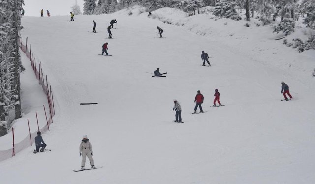 5 Bin 600 Metrelik Pist Bayramda Kayak Severleri Bekliyor