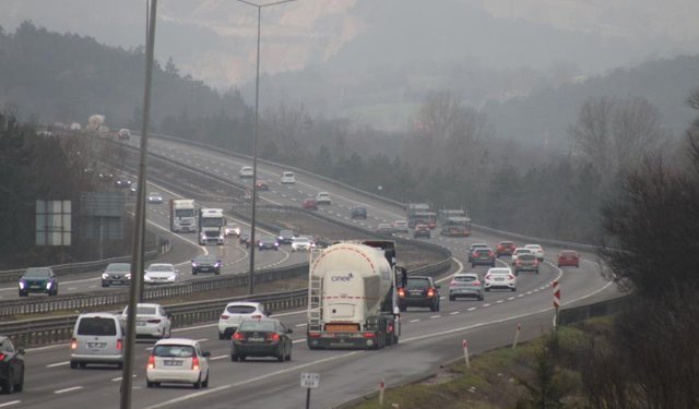 Bolu Geçişinde Bayram Trafiği Başladı