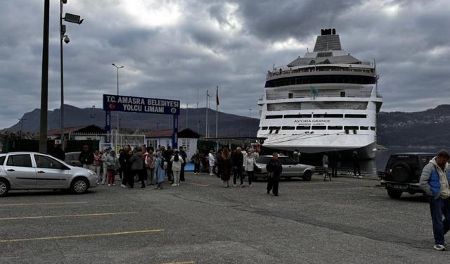 Yeni yılın ilk Rus turistleri Amasra'da
