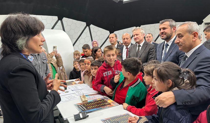 Karabük'te Bilim Şenliği Başladı