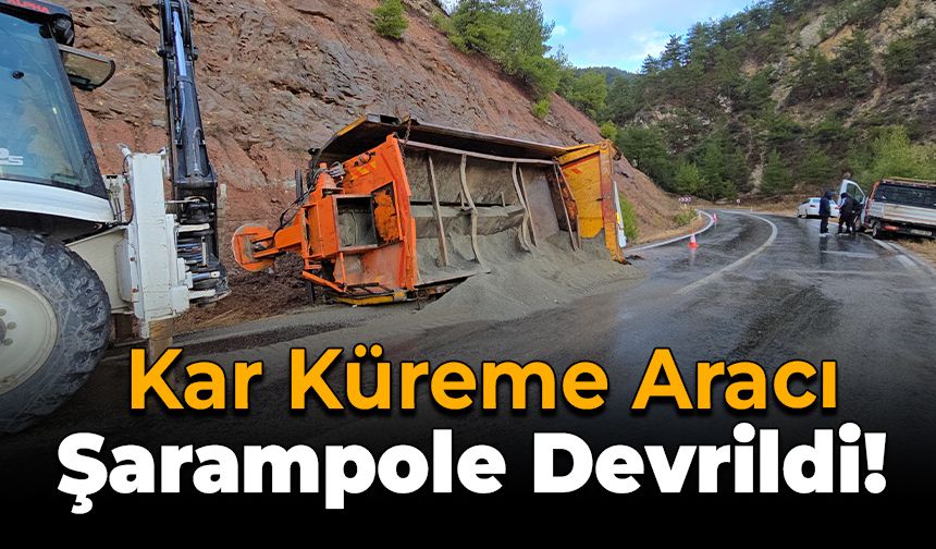 Kar Küreme Aracı Şarampole Devrildi: 2 Yaralı