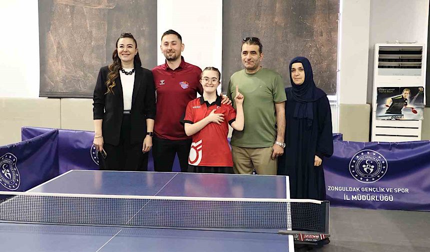 Down Sendromlu Zeynep, raketiyle engelleri aştı