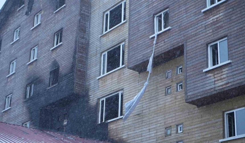 Bolu’daki otel yangınına ilişkin çarpıcı iddia: "Sedat Gülener ve 1 kişi itfaiyeye girip evrak yakmışlar"