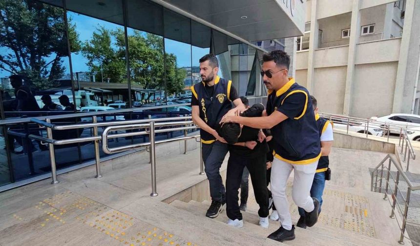 FETÖ yalanıyla 2,7 milyonluk vurgun yapan 3 kişi yakalandı