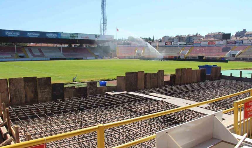 Bolu Atatürk Stadyumu, Manisa maçına yetiştirilmek isteniyor