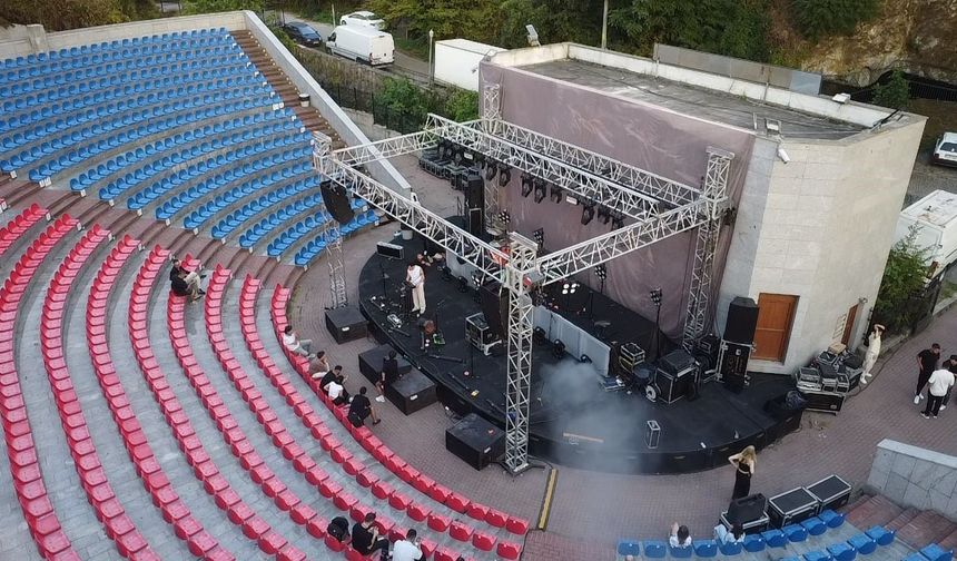Ereğli’de Acheron amfi tiyatro yaz konserleri başladı