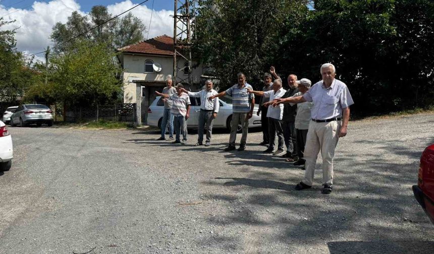 Yol Sorunu Mahalleliyi Bezdirdi