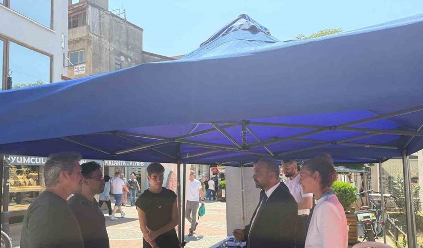 Rektör Akkaya’dan tanıtım standına destek