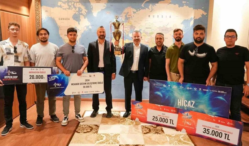 Karabük Üniversitesi öğrencilerinin TEKNOFEST başarısı