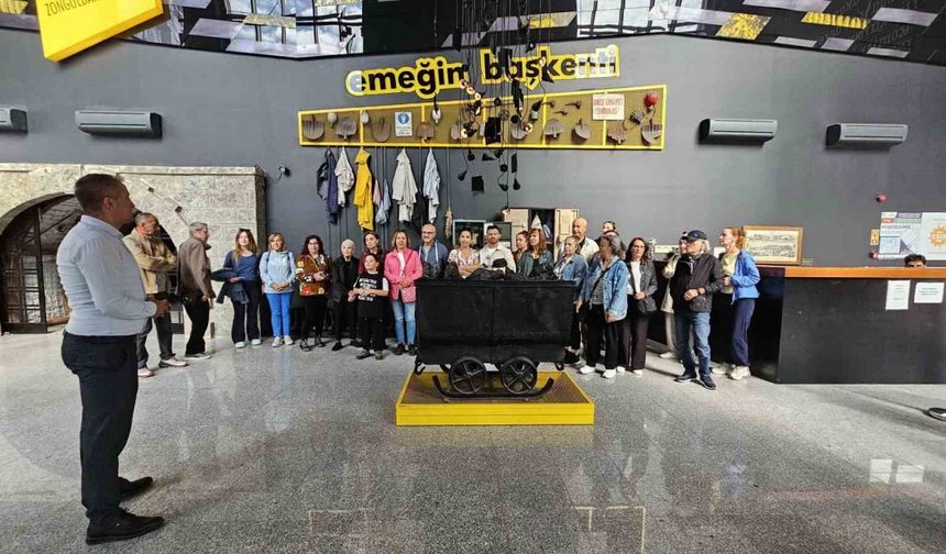 Turistik Karaelmas Ekspresi Zonguldak’a ulaştı