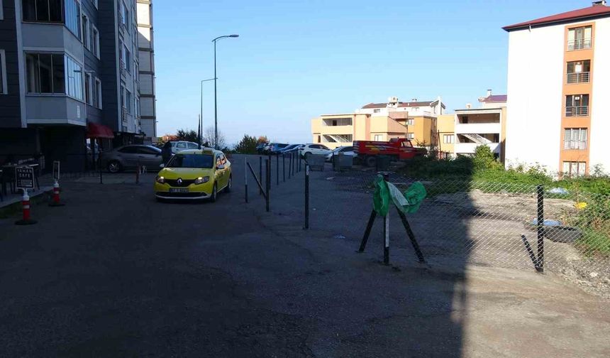 Kamulaştırma bedeli ödenmeyince arazi çitle kapatıldı