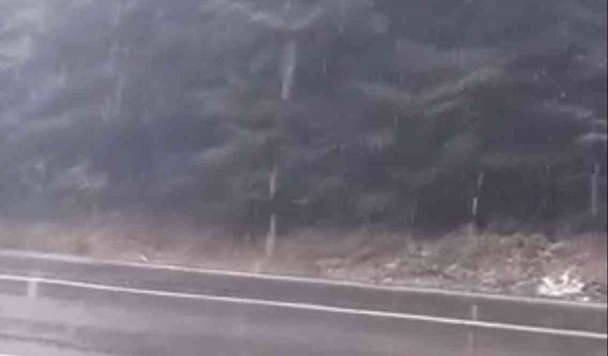 Bolu’nun yükseklerinde kar yağışı