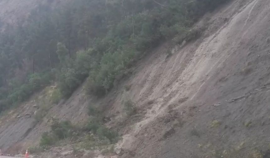 Kastamonu’da sağanak sonrası heyelan alarmı
