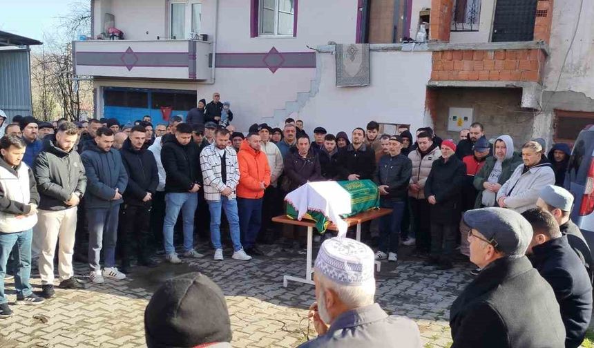 Okul yolunda ölen 5 yaşındaki Güneş toprağa verildi