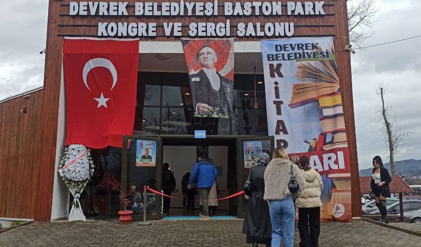 Zonguldak'ta Bastonpark Kitap Fuarı başladı