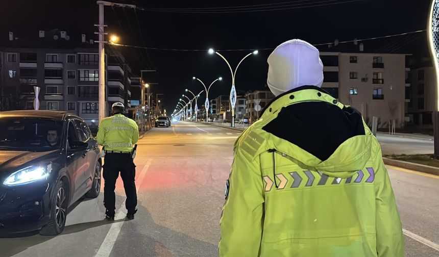 Trafikte sıkı denetim: 3 Bin 789 sürücüye ceza