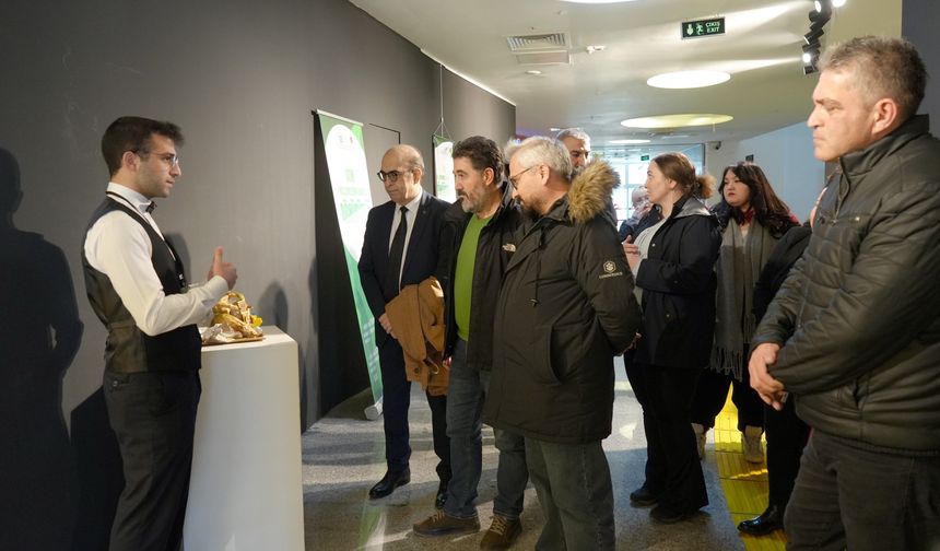 Kastamonu Üniversitesi’nde atık malzemeler sanata dönüştü