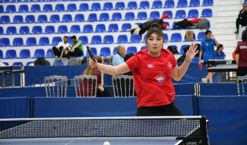 Masa tenisi şampiyonasında 34 İlden 200 sporcu buluştu