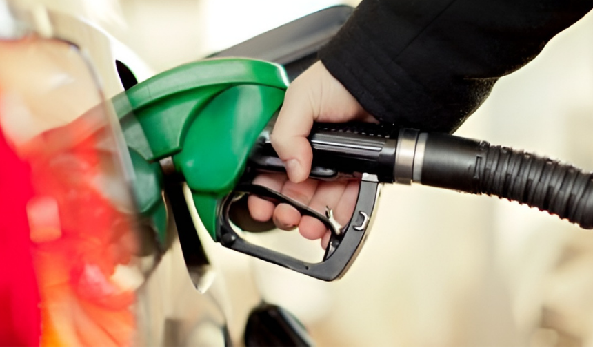 Akaryakıtta Tabelalar Değişiyor: Sürücülere “Zam” Şoku