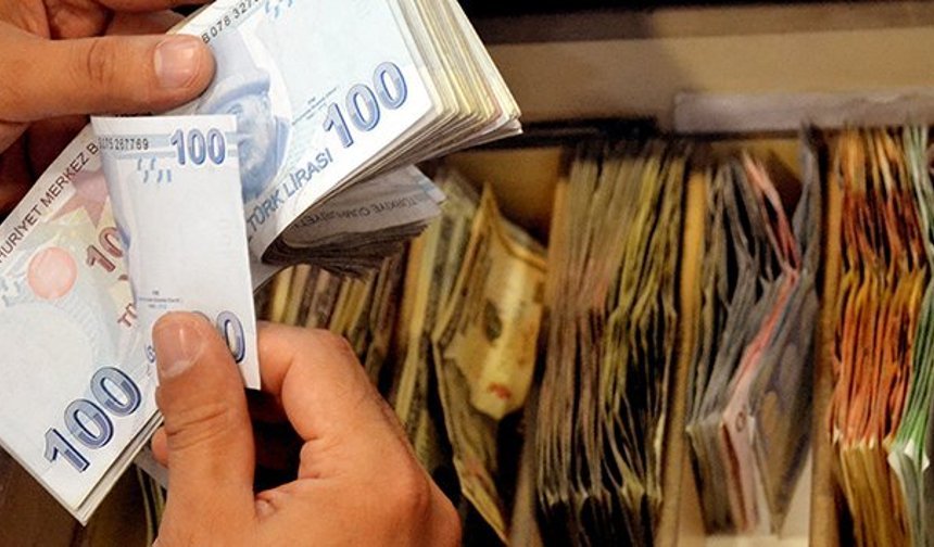 AK Parti'den "Ara Zam" Açıklaması: Asgari Ücrete Zam Yapılacak Mı?