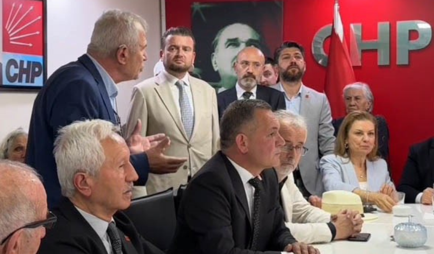 CHP Karabük'te Bayramlaşmada Parti İçi Gerginlik