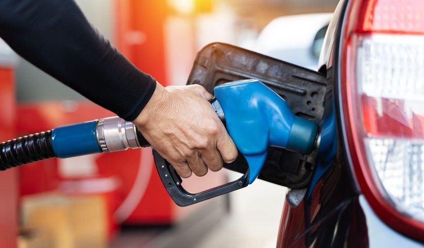 Akaryakıtta Çifte İndirim: Benzin ve Motorinde Fiyatlar Değişiyor!
